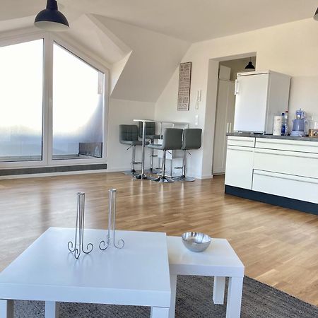Schoenes Erwachen Im Frankfurter Penthouse フランクフルト エクステリア 写真