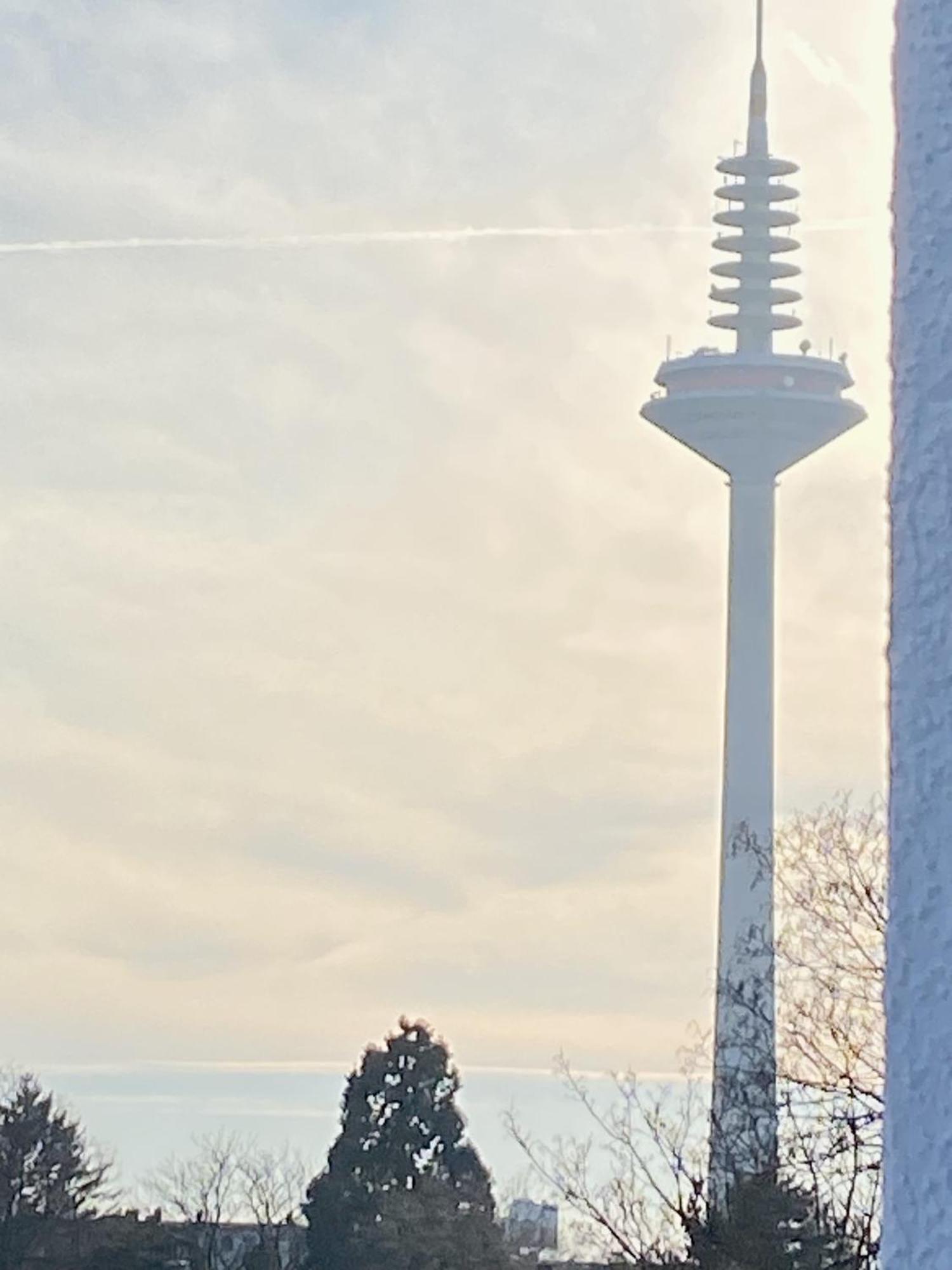Schoenes Erwachen Im Frankfurter Penthouse フランクフルト エクステリア 写真