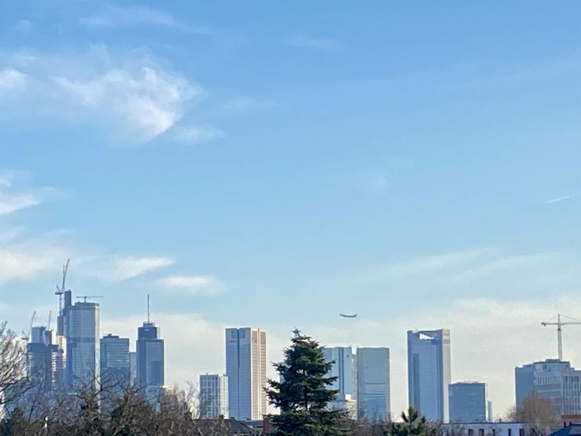 Schoenes Erwachen Im Frankfurter Penthouse フランクフルト エクステリア 写真