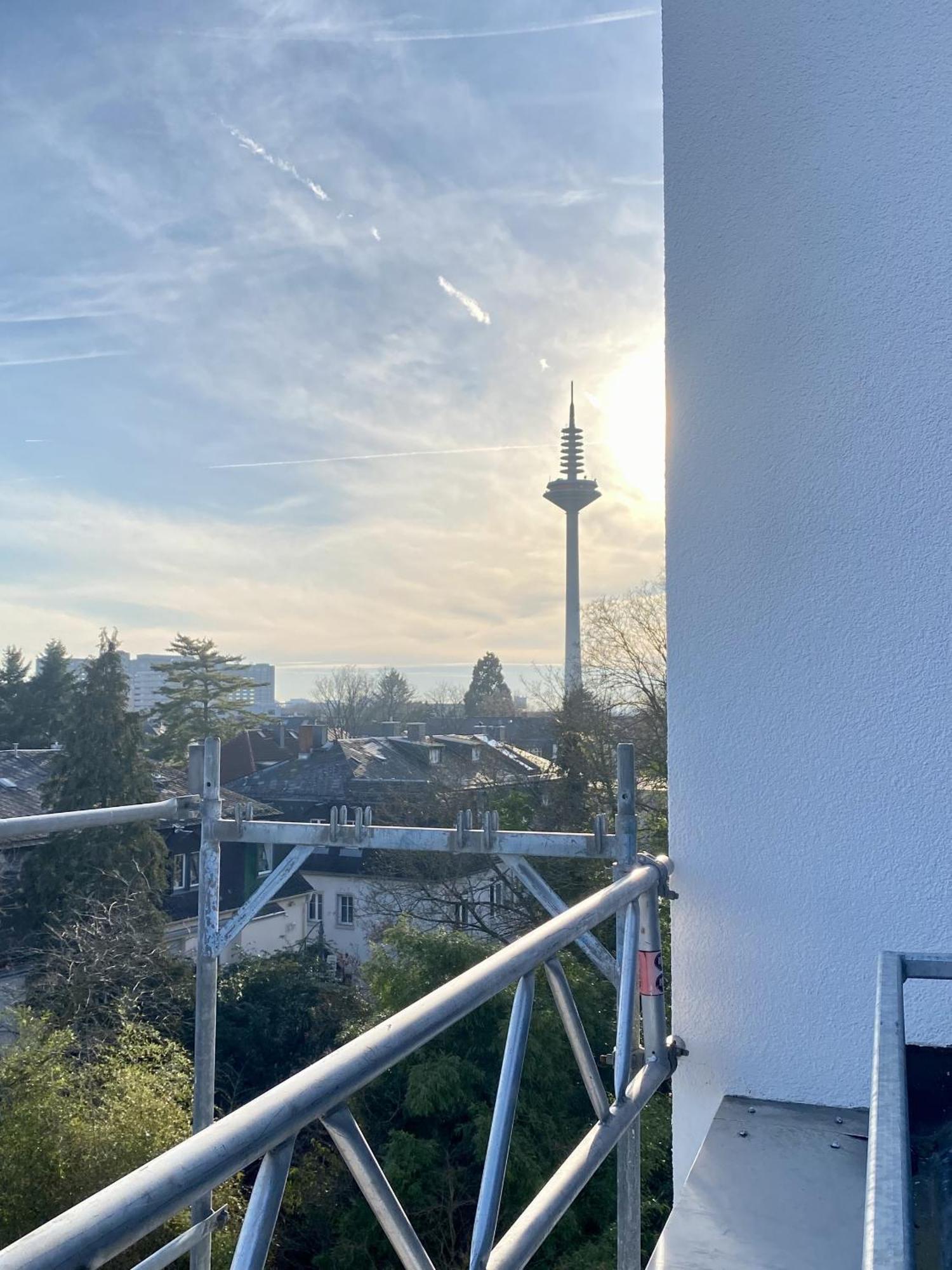 Schoenes Erwachen Im Frankfurter Penthouse フランクフルト エクステリア 写真
